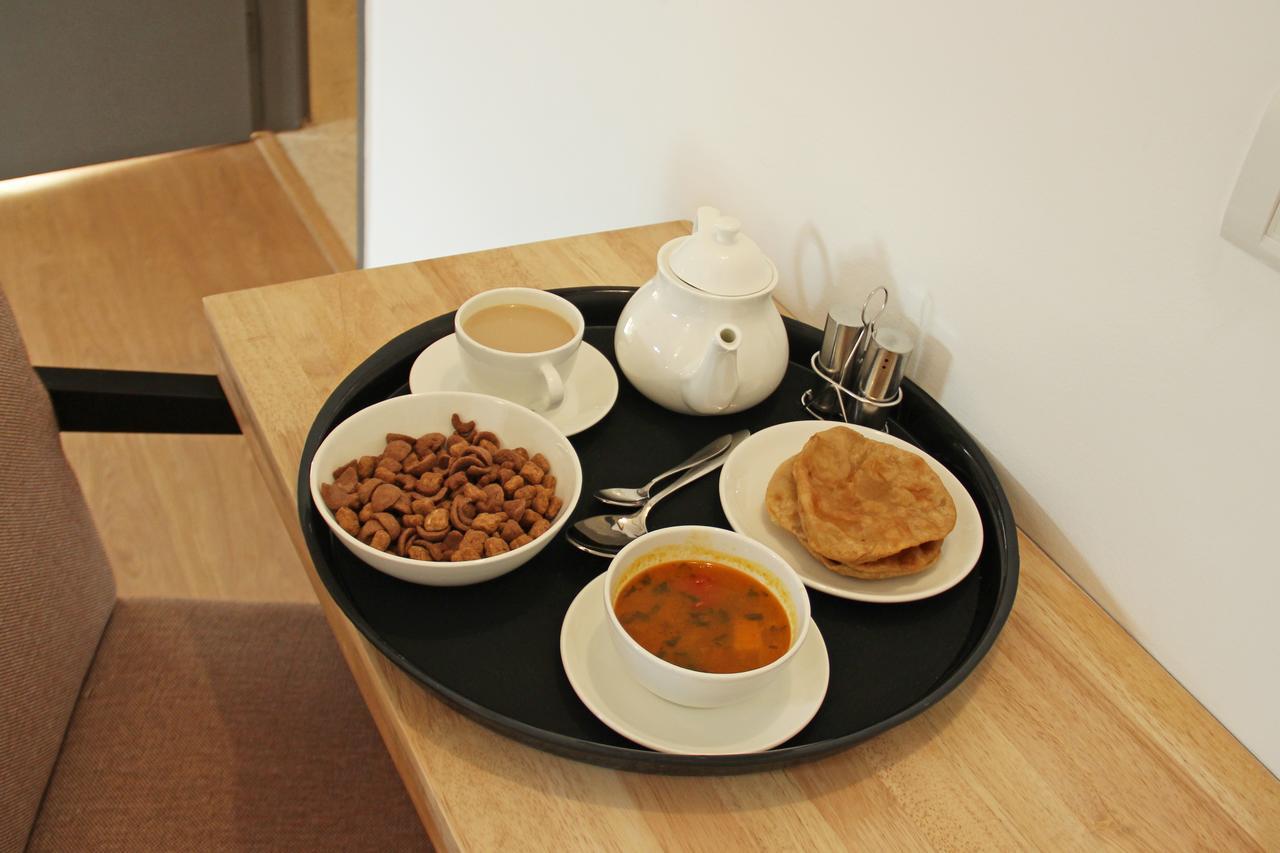 Hotel Deepak Jaipur Luaran gambar