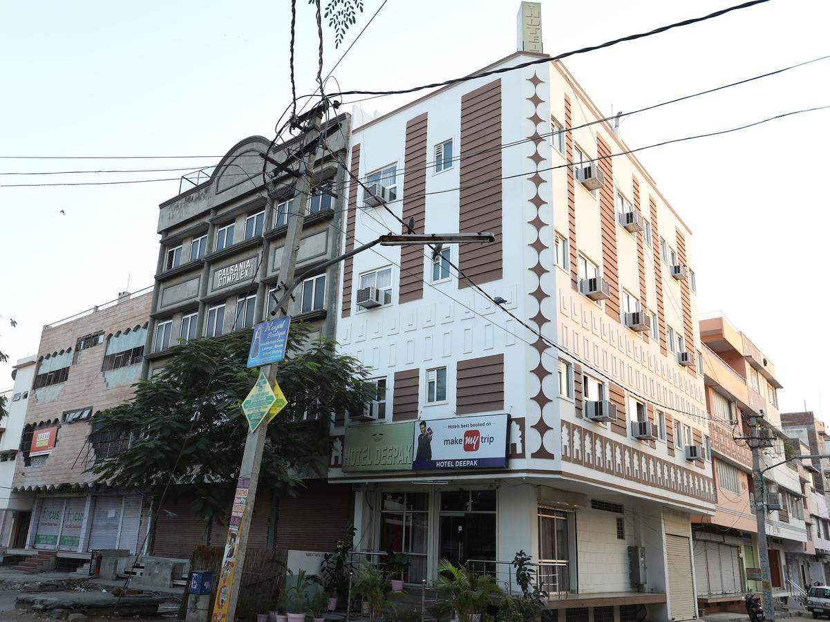 Hotel Deepak Jaipur Luaran gambar